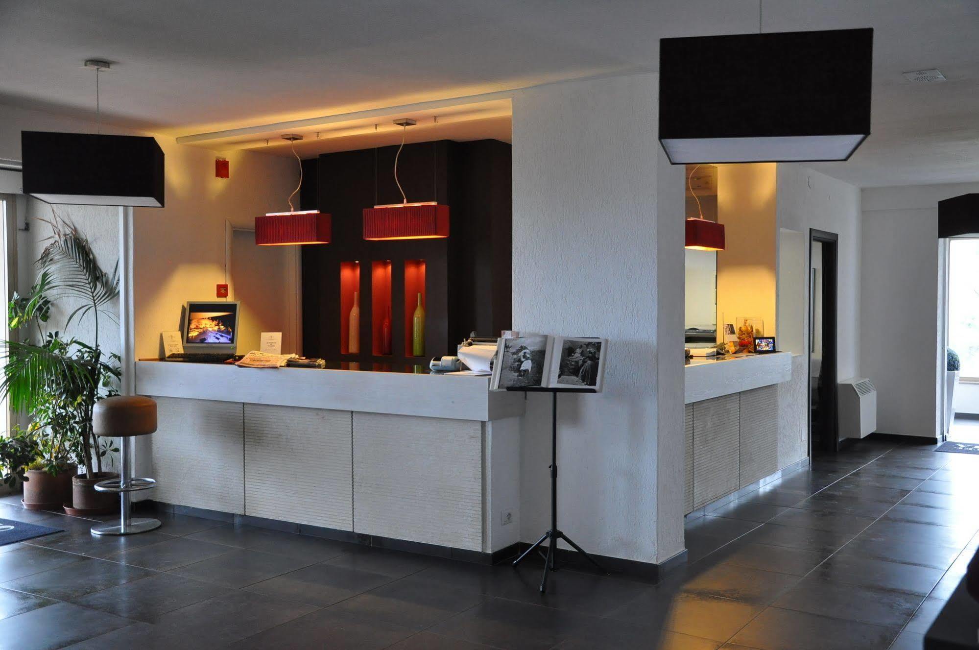 Hotel Sandalia Nuoro Kültér fotó